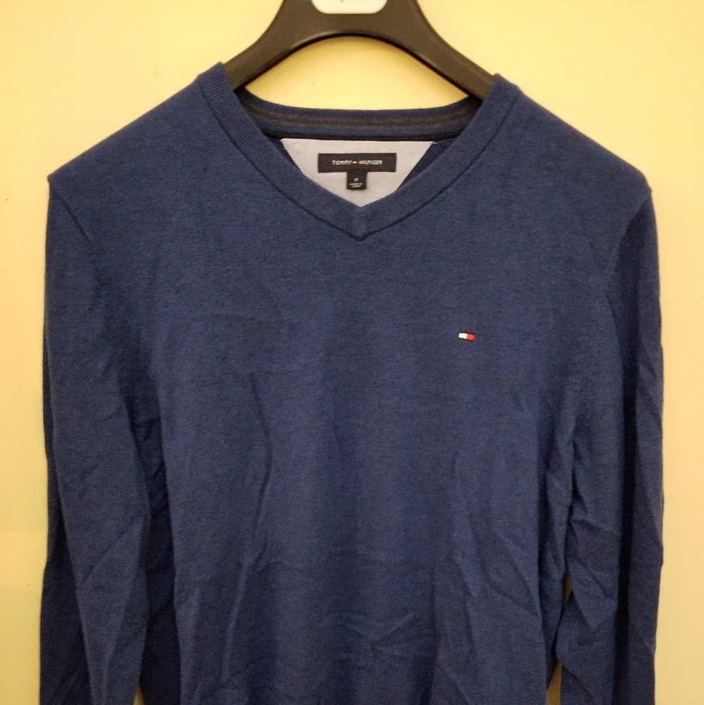 Brand new Tommy Hilfiger v-neck sweater